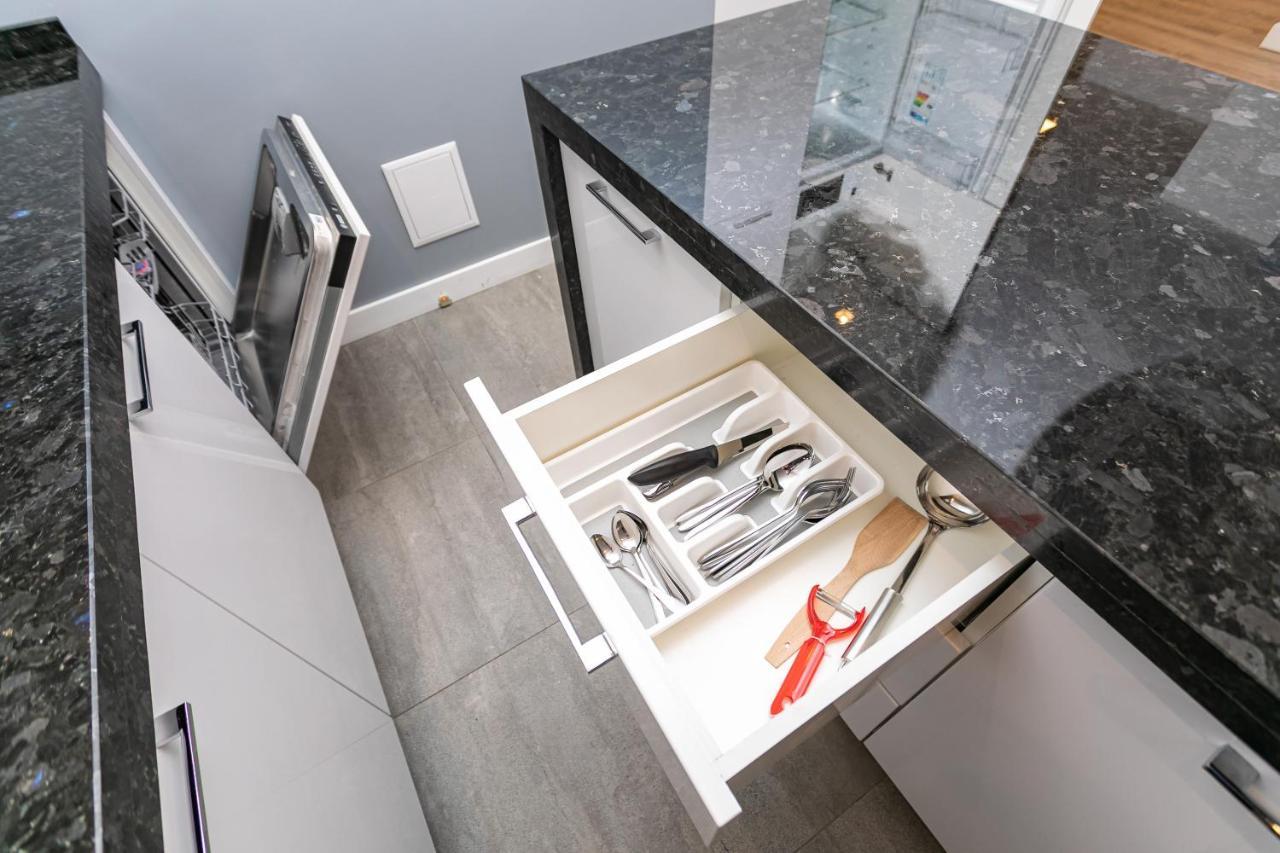 Petrovdom 190-199-216 In Spacious Apartments At Rc New York Concept House Kiev Luaran gambar