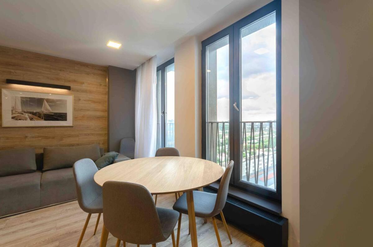 Petrovdom 190-199-216 In Spacious Apartments At Rc New York Concept House Kiev Luaran gambar